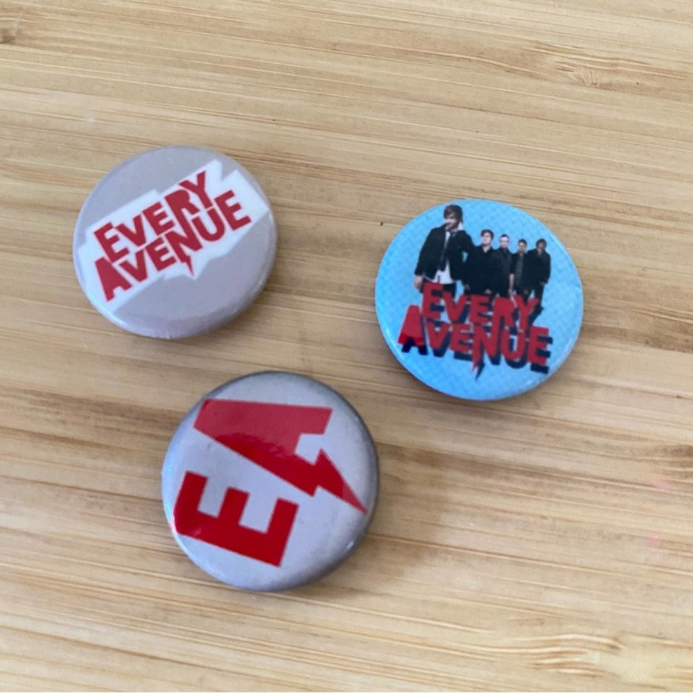 Every Avenue Pin Set (3)